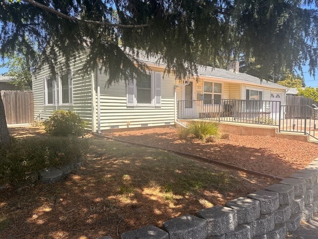 Building Photo - 3BD/1BA Home in Lovely Westwood Neighborhood