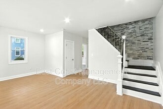 Building Photo - 3103 Rosekemp Ave