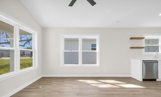 Foto del edificio - 4705 Ave B