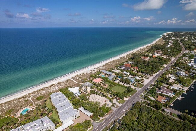 Building Photo - 5801 Gulf of Mexico Dr