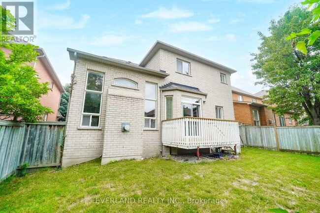 Building Photo - 187 Silver Linden Dr