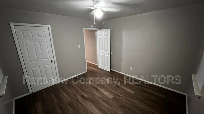 Building Photo - 2245 Stovall Ave