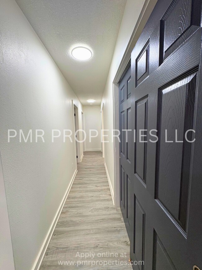 Foto del edificio - 3 Bedrooms/2 Bathroom House