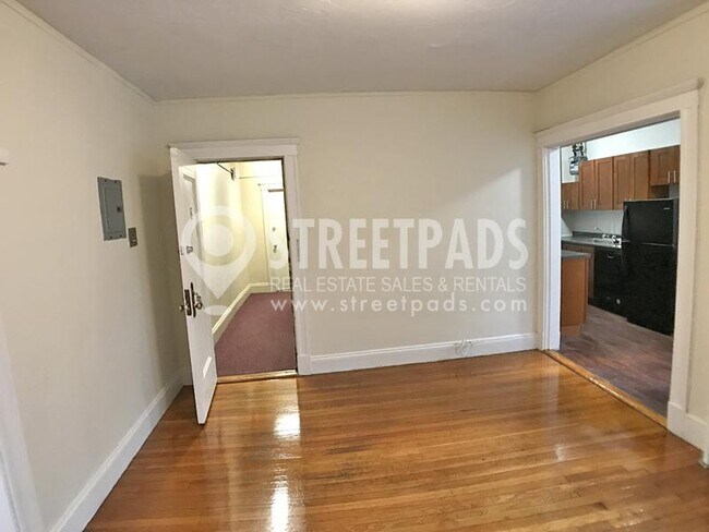 Foto del edificio - 1 bedroom in Boston MA 02215
