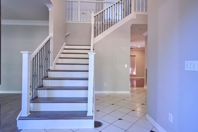 Foto del edificio - Mission Ridge beauty-4 bedroom 3 1/2 bath-...