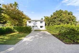 Building Photo - 1117 SW 13th St