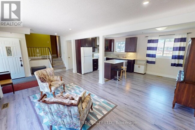 Building Photo - 43 Loyalist Dr