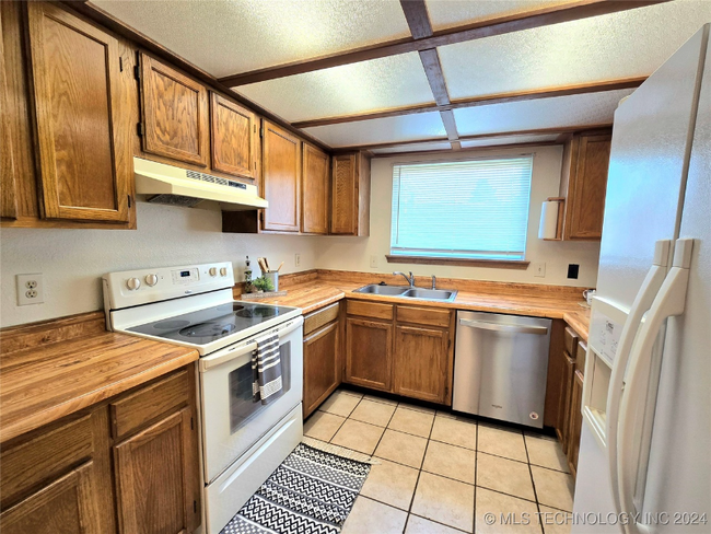 Foto del edificio - 10819 E 14th Ct