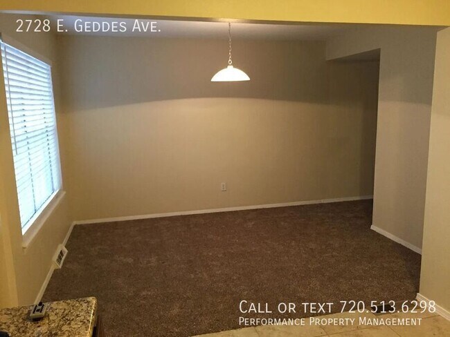 Foto del edificio - 2728 E Geddes Ave