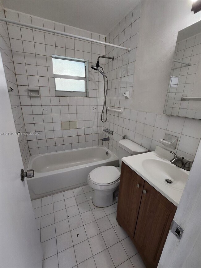 Foto del edificio - 2326 SW 9th St