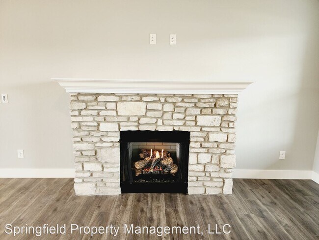 Building Photo - 4 br, 3 bath House - 553 Delaware Ct