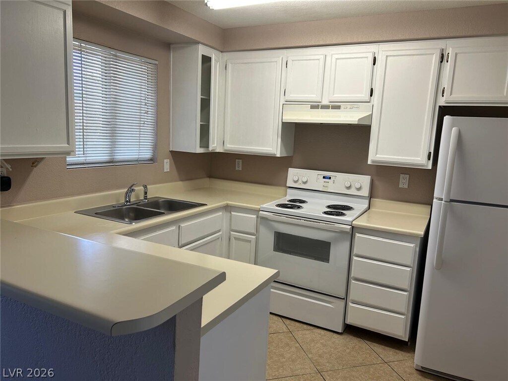 Building Photo - 6865 Tamarus St