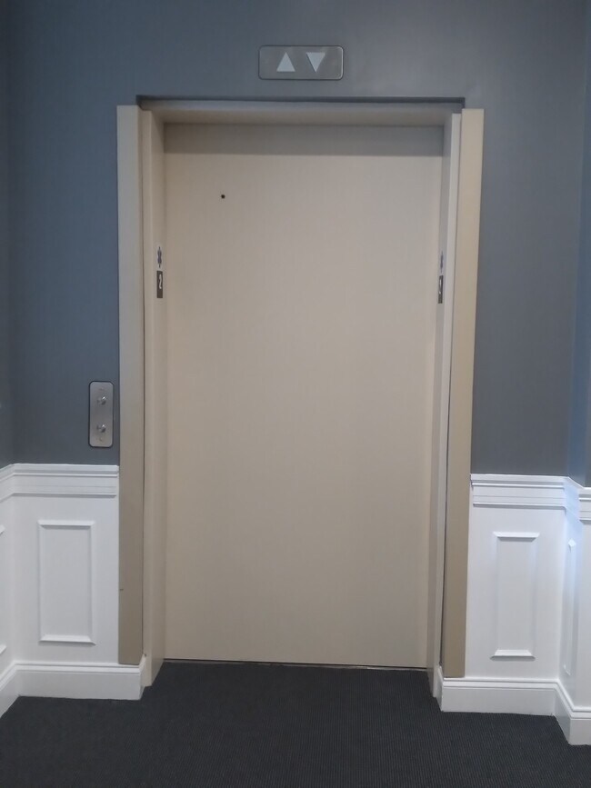 Foto del edificio - 24701 Byrne Meadow Square