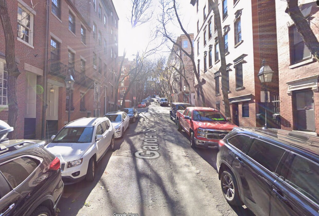 Primary Photo - 25 Garden St