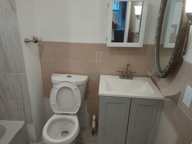Foto del edificio - 319 2nd St
