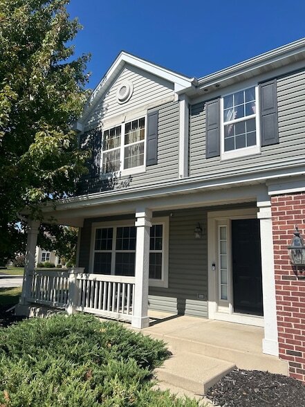 Building Photo - 14615 Colonial Pkwy