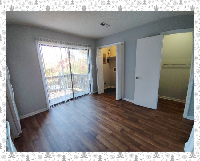 Building Photo - 14 Fonda Dr