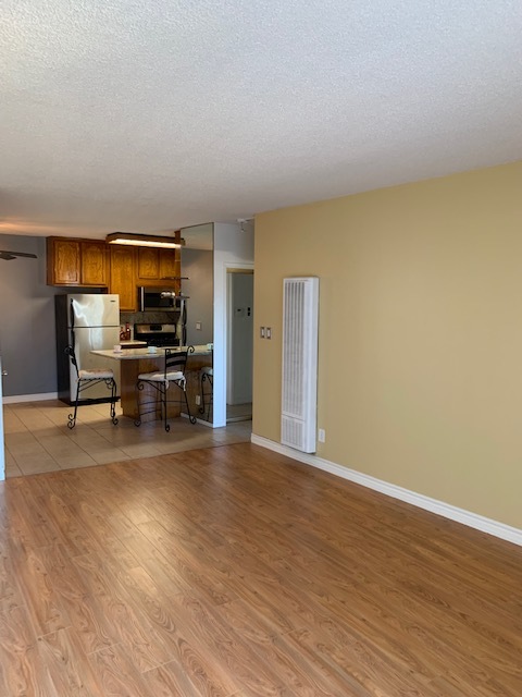 Living Room facing Kitchen - 4431 Don Ricardo Dr