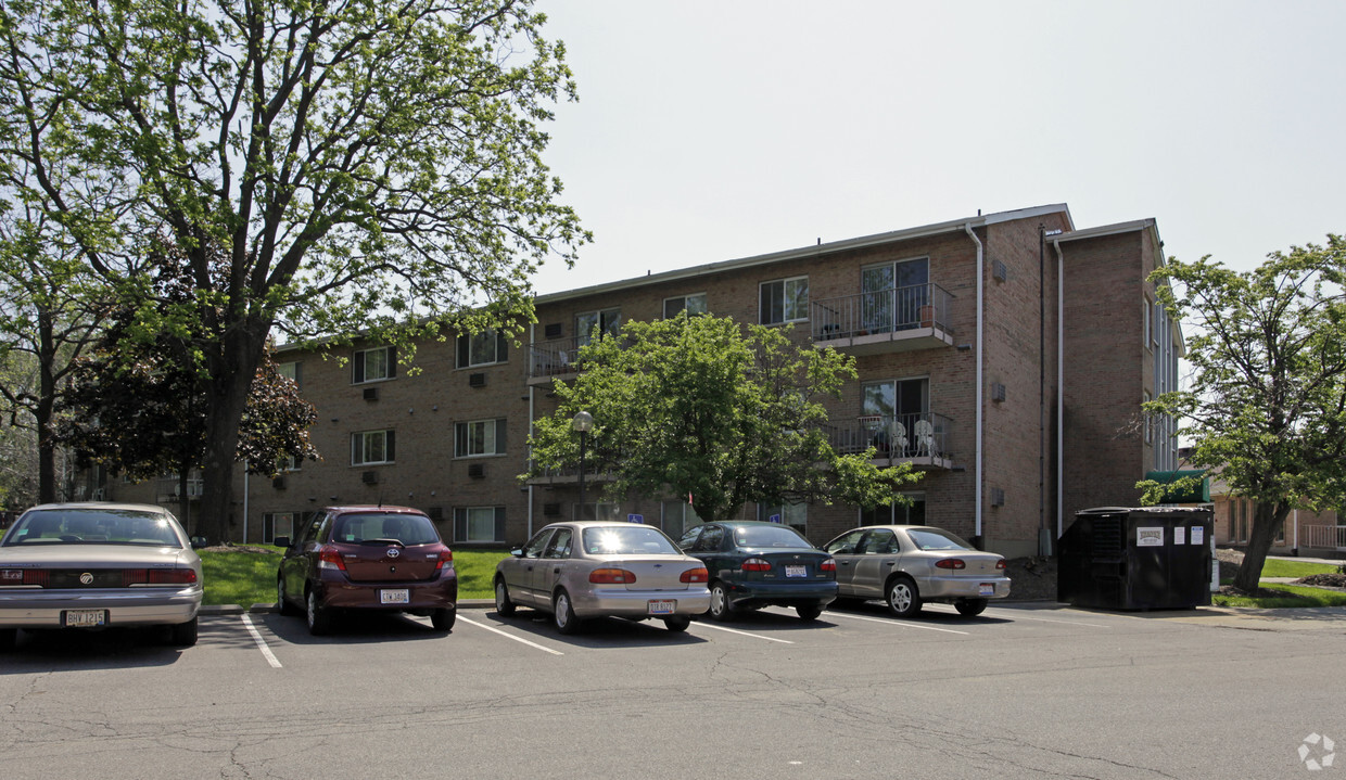 Foto del edificio - St. Paul Village