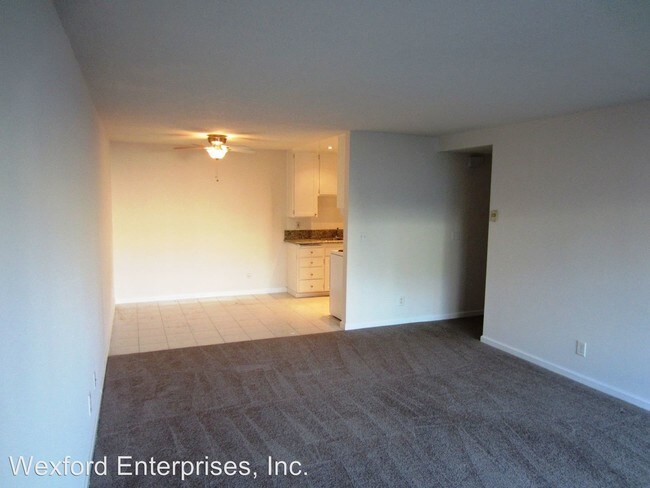 Building Photo - 3737 3rd Ave