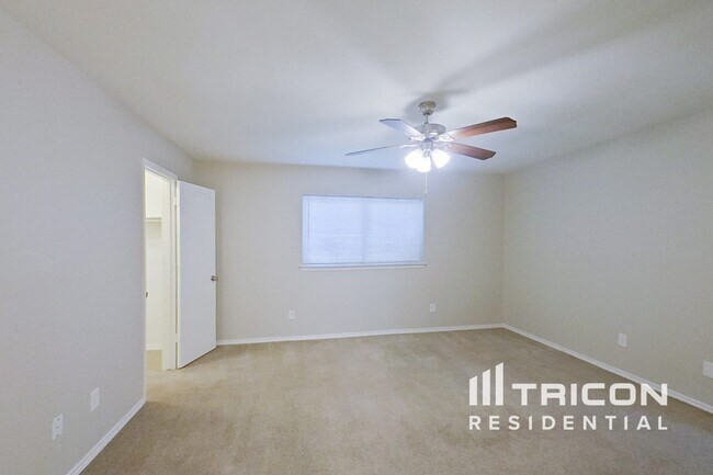 Foto del edificio - 1209 Meadow Creek Dr