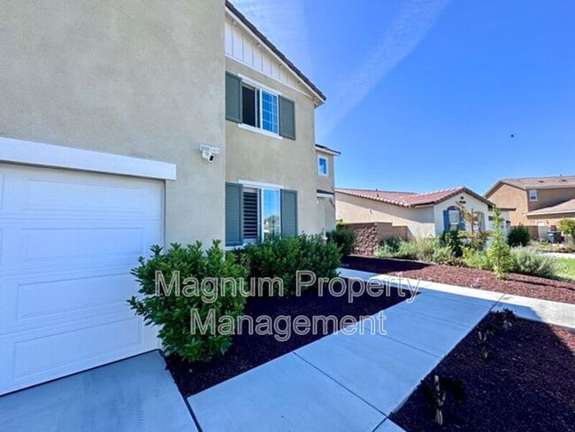 Building Photo - 36224 Owens Dr