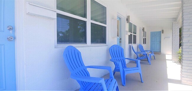 Foto del edificio - 2400 W Park Dr