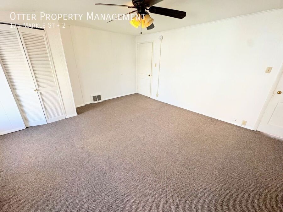 Foto principal - 3BR/2BA Spacious Manayunk Apt with Washer/...