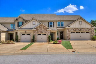 Building Photo - 504 Vinings Dr