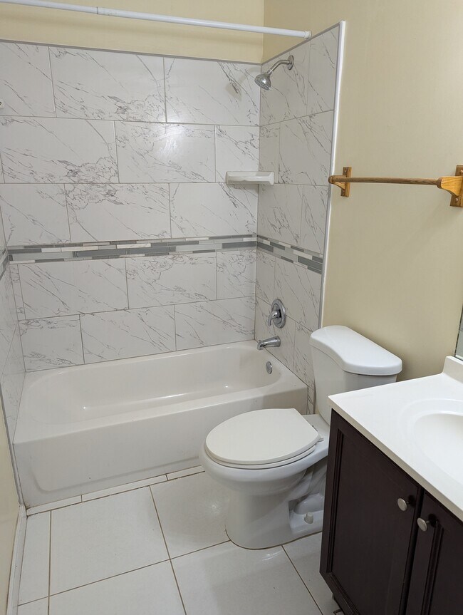 Foto del edificio - 251 San Remo Blvd