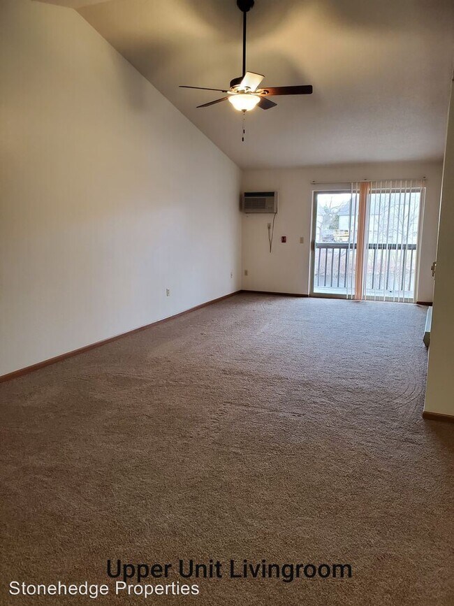 Building Photo - N113W16993-W16993 Driftwood Ct