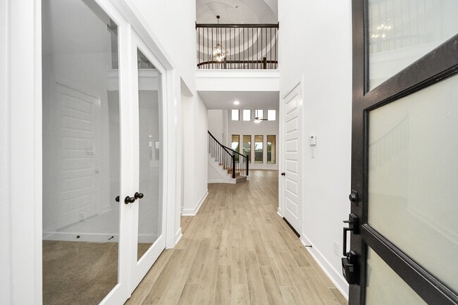 Building Photo - 20926 White Rock Crk Dr