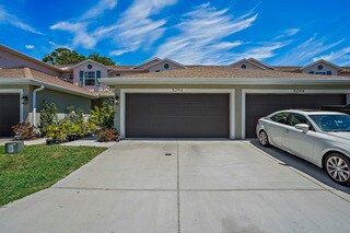 Foto del edificio - Like New Townhome in Heritage Oaks!