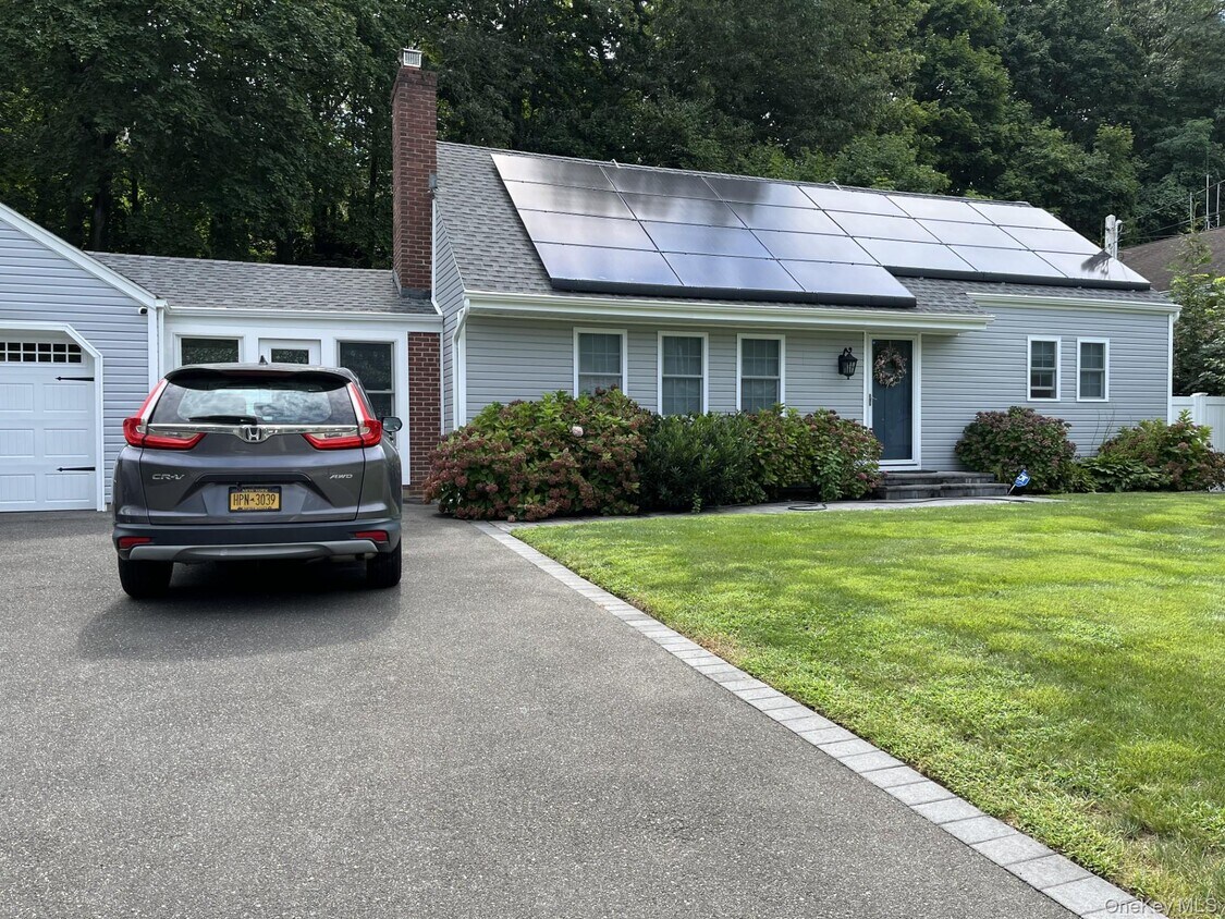 Foto principal - 24 Waterside Ave