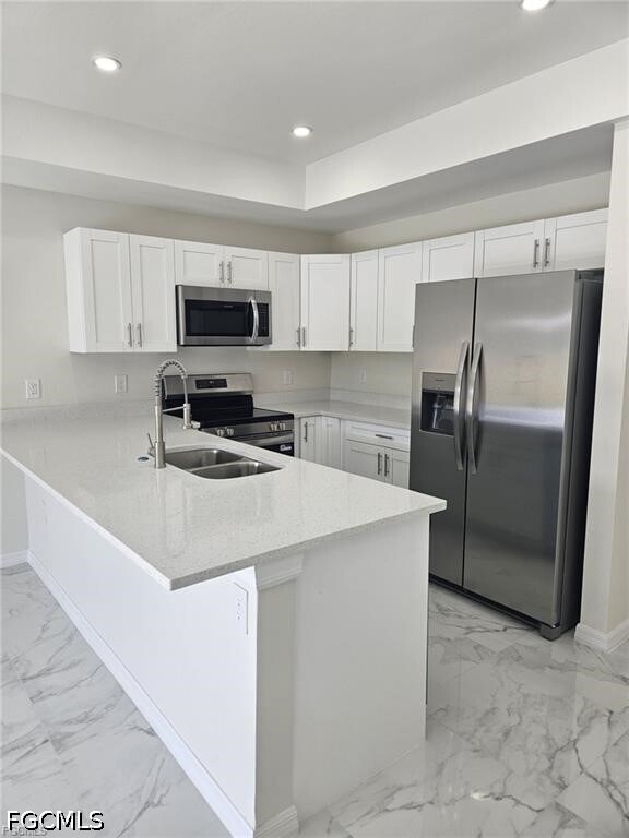 Foto del edificio - 399 Carrillon Ave S