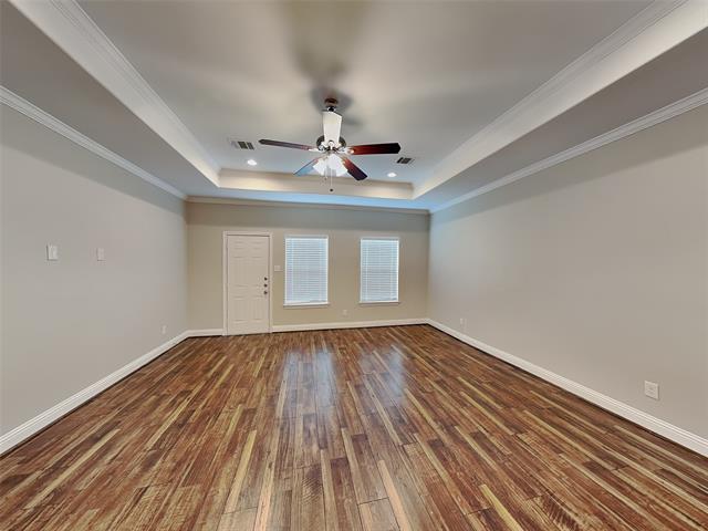 Foto del edificio - 1002 Woodcrest Dr