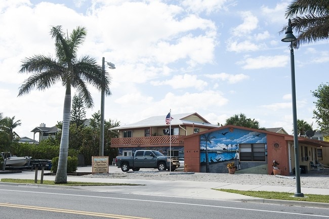 Building Photo - Ocean House Apartments