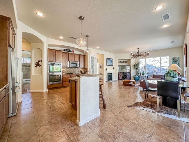 Foto del edificio - Executive Home in Hidden Valley