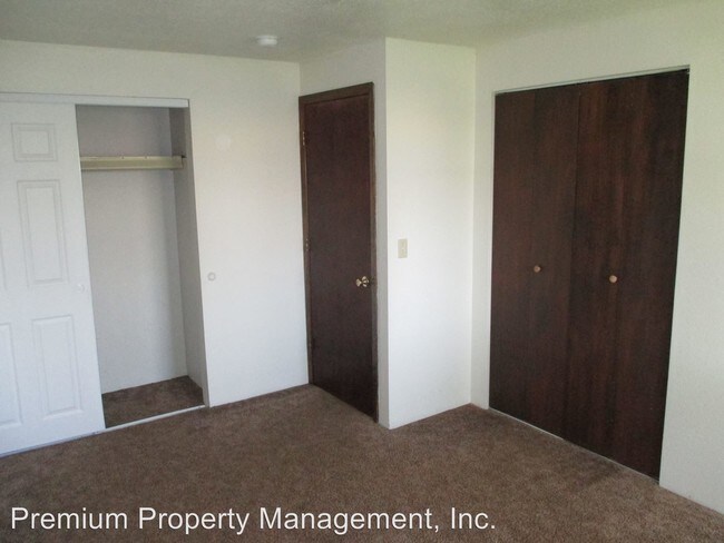 Building Photo - 4123-4125 Campbell Dr SE