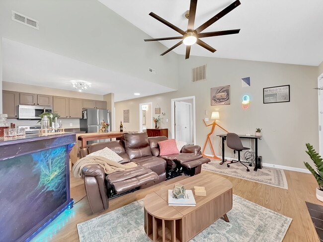 Building Photo - 4700 Royal Prince Way