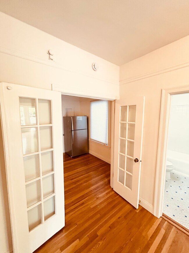 Foto del edificio - Beautiful 1 Bedroom located in one of San ...