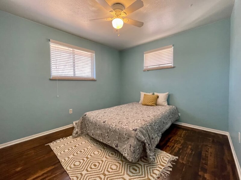Foto principal - 620 S Oswego St