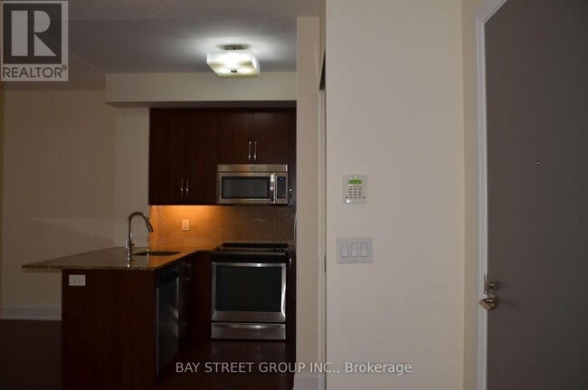 Photo du bâtiment - 1 Old Mill Dr