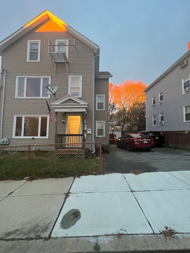 276 Hamlet St, Fall River, MA 02724 Apartments in Fall River, MA