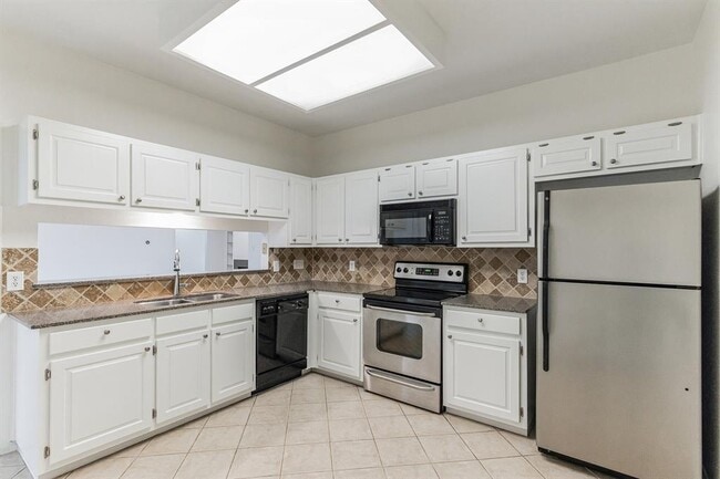 Foto del edificio - 5701 Scout Bluff