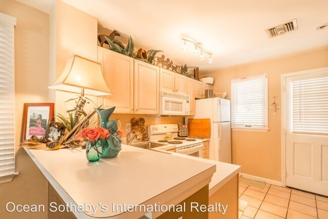 Building Photo - 2 br, 1 bath House - 73 Golf Club Drive