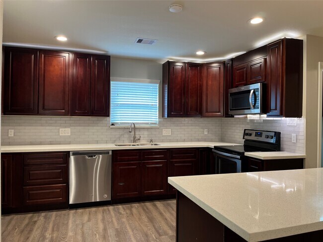 Foto del edificio - 304 S Shadowbend Dr