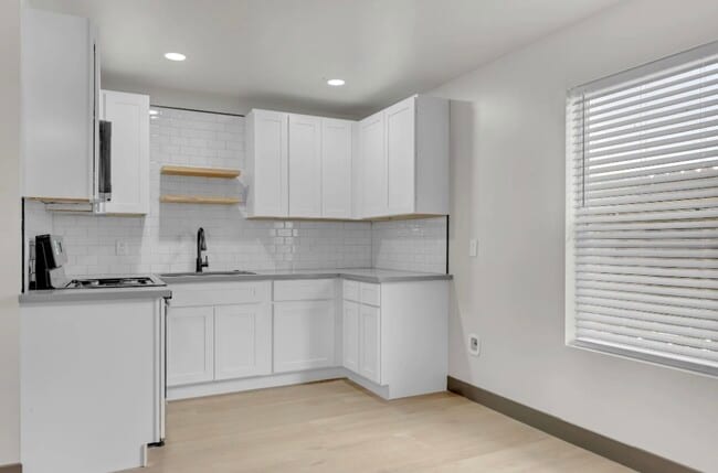 Unit 1 - Interior - 13754 Rosedale Hwy