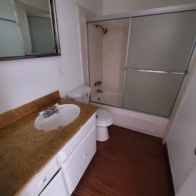 Foto del edificio - 1826 N Wilton Pl