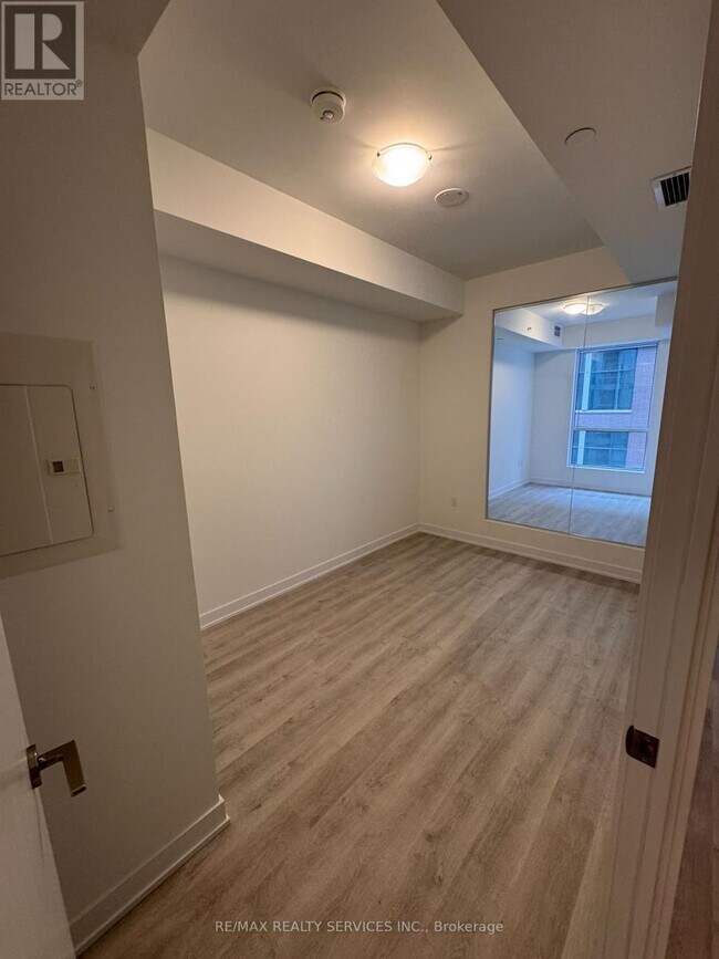 Photo du bâtiment - 15 Richardson St